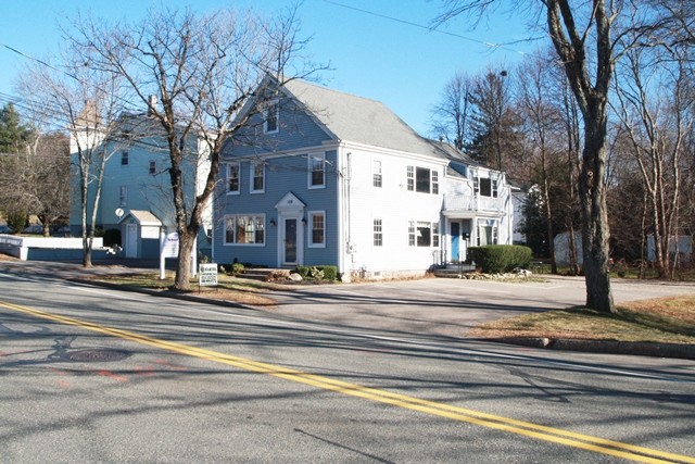 128 School St, Walpole, MA à vendre - Photo du bâtiment - Image 1 de 1