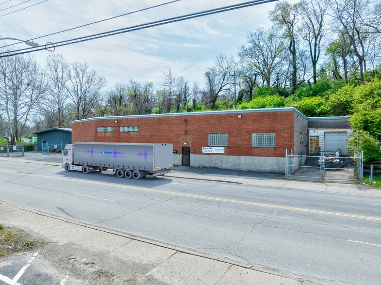 1243 Tennessee Ave, Cincinnati, OH à vendre - Photo du bâtiment - Image 2 de 41