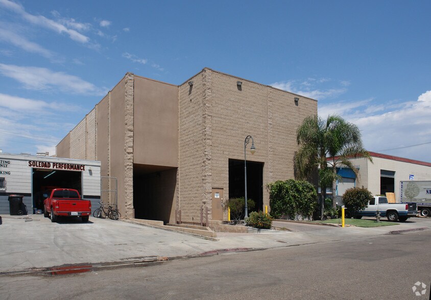 7648 Lemon Ave, Lemon Grove, CA à louer - Photo du bâtiment - Image 2 de 22
