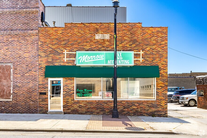 111 W 6th St, Carroll, IA à vendre - Photo principale - Image 1 de 1