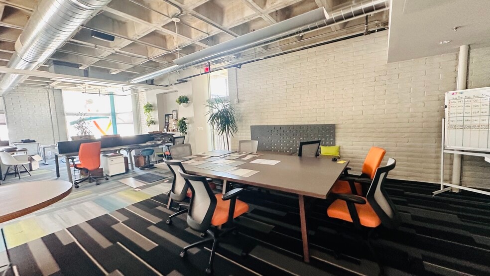 1934 E Camelback Rd, Phoenix, AZ for lease - Building Photo - Image 3 of 12