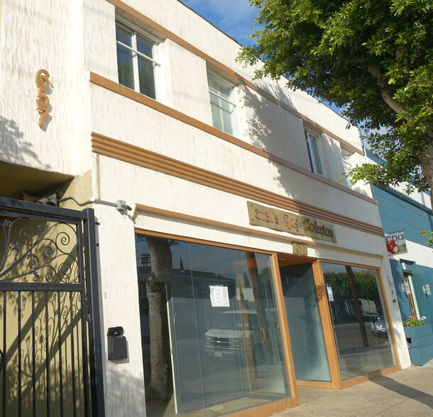 657 N La Cienega Blvd, Los Angeles, CA à louer - Photo du bâtiment - Image 3 de 3