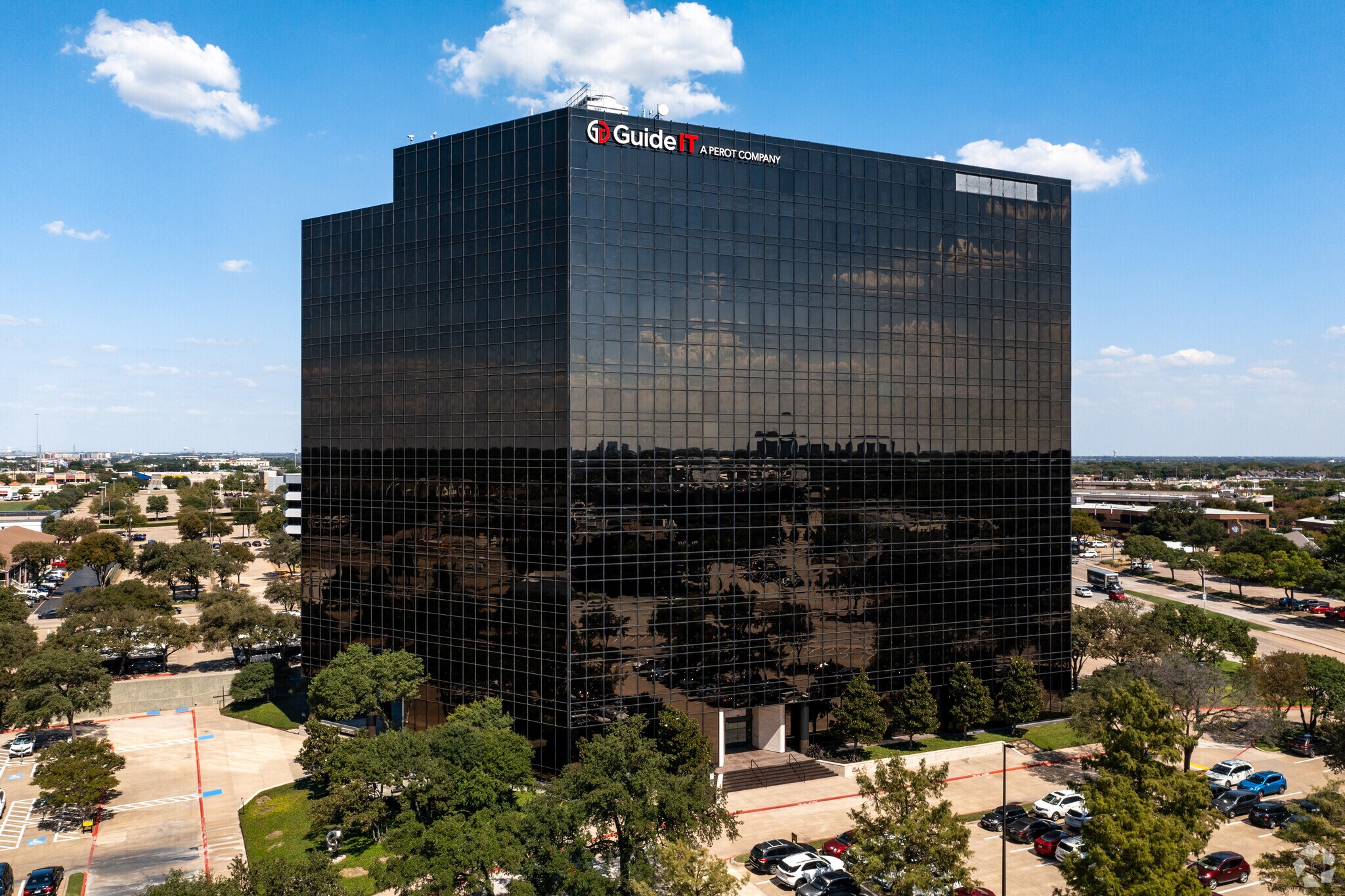 101 E Park Blvd, Plano, TX à louer Photo du bâtiment- Image 1 de 10