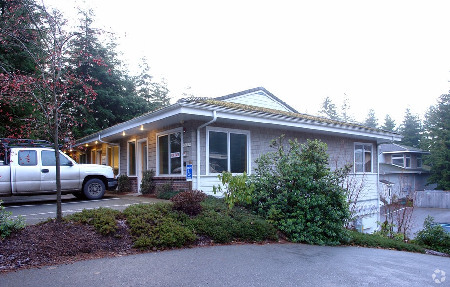 26121 Calvary Ln, Kingston, WA for sale - Primary Photo - Image 1 of 4