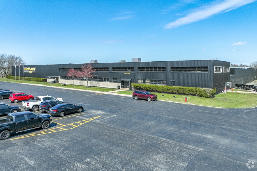 2210 Harrison Ave, Rockford, IL for lease - Building Photo - Image 1 of 9
