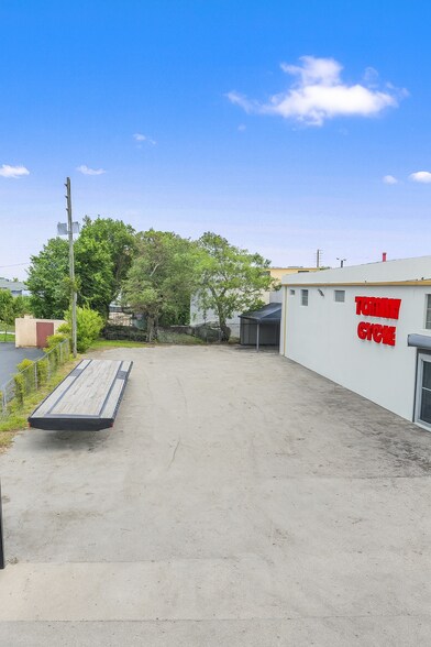 14532-14540 NW 26th Ave, Opa Locka, FL à vendre - Photo du bâtiment - Image 2 de 14
