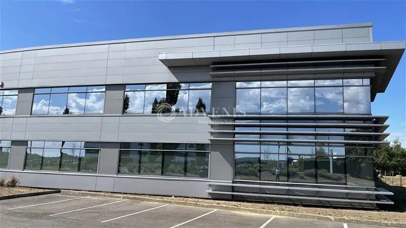 Flex in Lieusaint for lease - Building Photo - Image 1 of 12