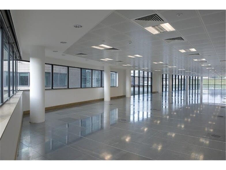 South Shore Rd, Gateshead for lease - Interior Photo - Image 2 of 6