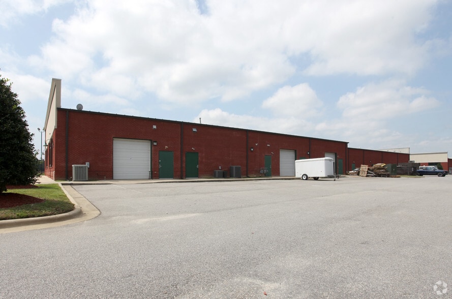 8928 Us-70 Hwy W, Clayton, NC for sale - Building Photo - Image 2 of 2