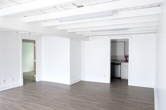 608 Oxford St, Houston, TX for lease Building Photo- Image 2 of 3