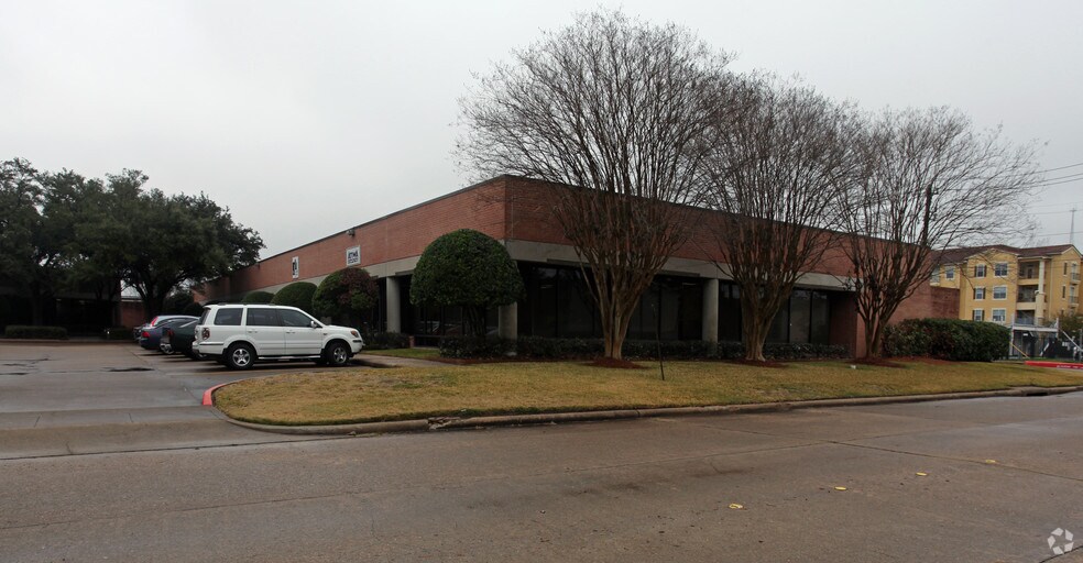 6990 Portwest Dr, Houston, TX à vendre - Photo du bâtiment - Image 1 de 1