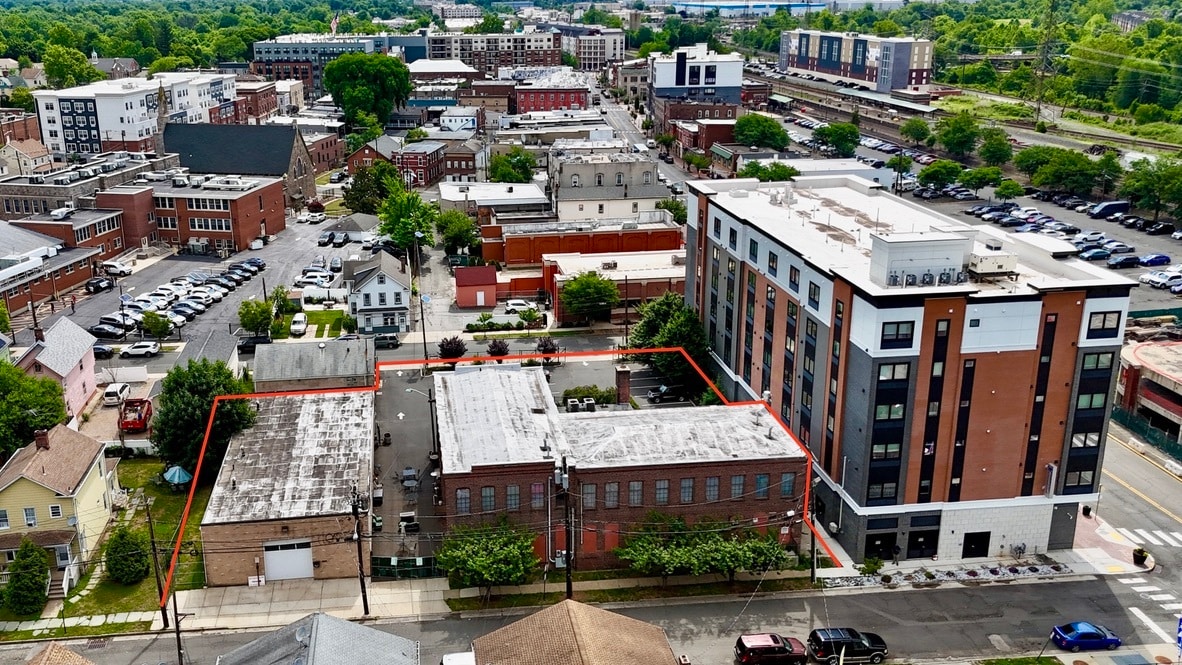 Bound Brook Portfolio portfolio of 2 properties for sale on LoopNet.ca Building Photo- Image 1 of 8