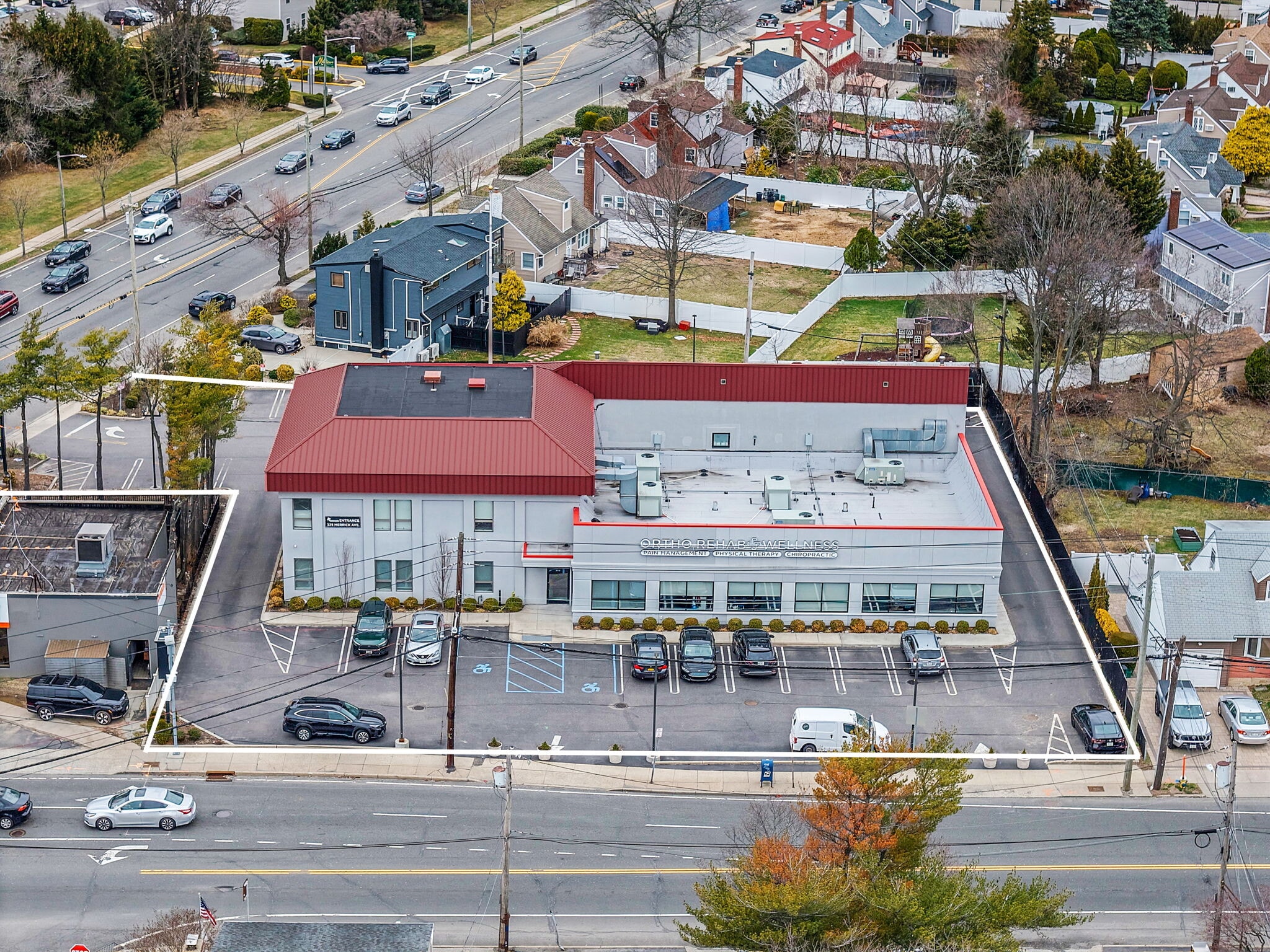 325 Merrick Ave, East Meadow, NY for sale Primary Photo- Image 1 of 41