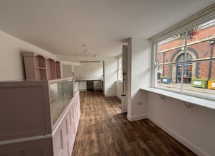 1-7a Butchers Row, Barnstaple for lease Interior Photo- Image 2 of 2