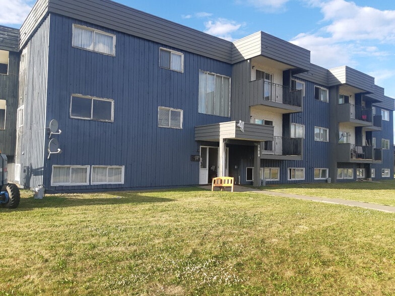 565 Mouse Mountain Dr, Fraser Lake, BC à vendre - Photo du bâtiment - Image 3 de 7