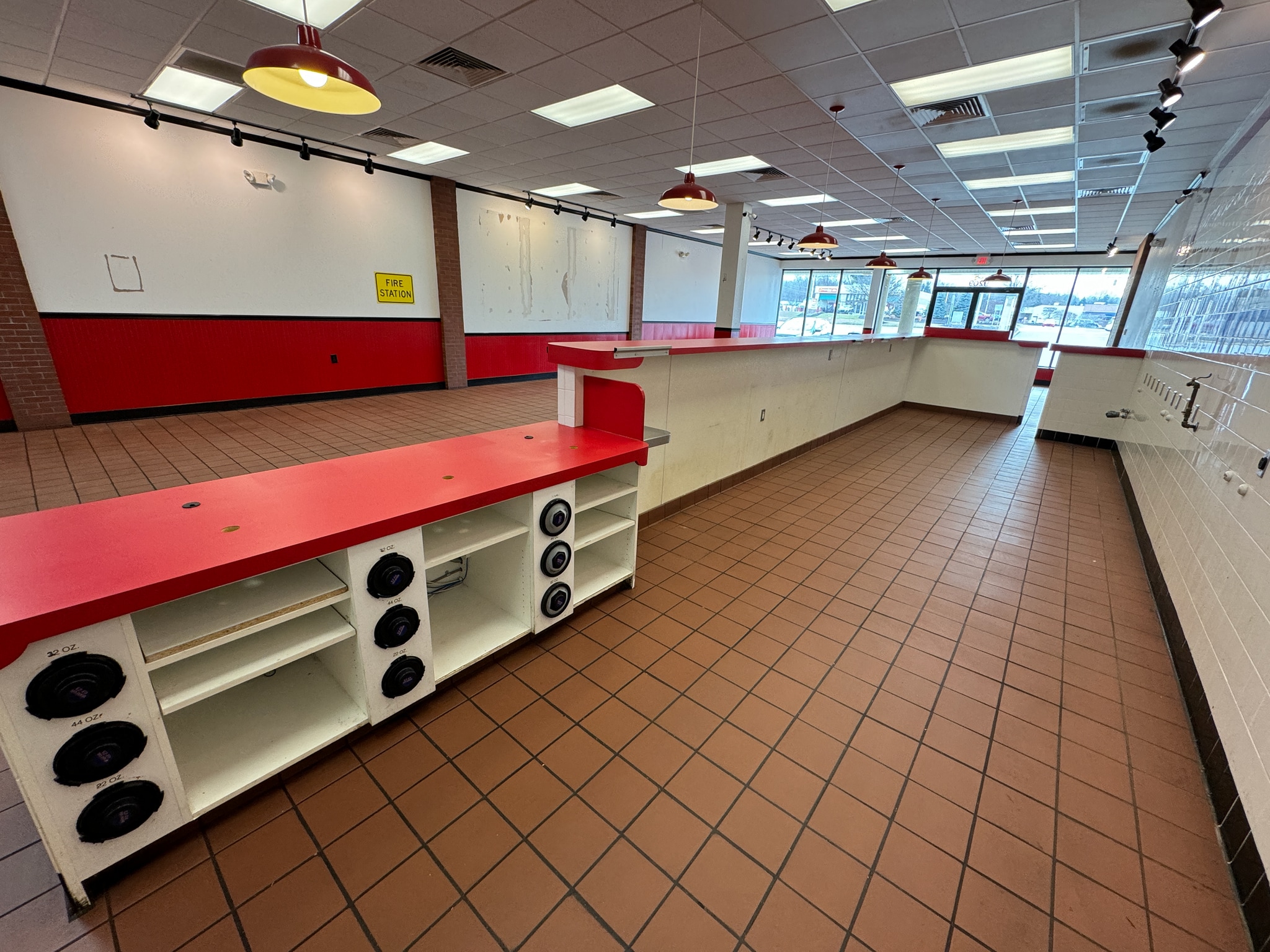 9201-9216 Mentor Ave, Mentor, OH à louer Photo intérieure- Image 1 de 3