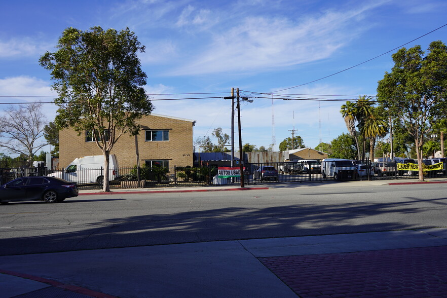 3117-3125 W 5th St, Santa Ana, CA for lease - Building Photo - Image 1 of 7