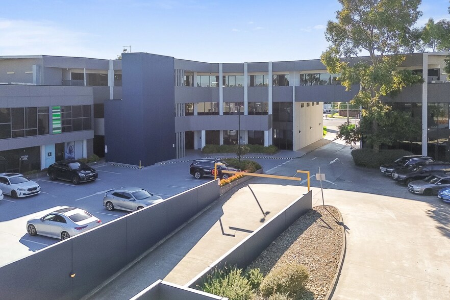 202 Ferntree Gully Rd, Monash for sale - Building Photo - Image 2 of 6