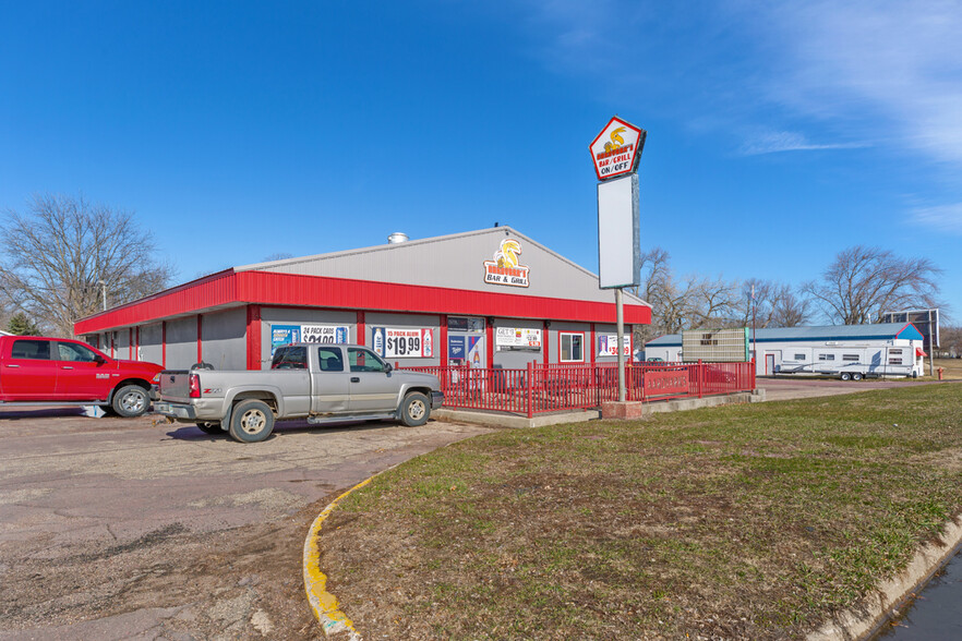 209 N 5th Ave E, Truman, MN for lease - Building Photo - Image 1 of 62