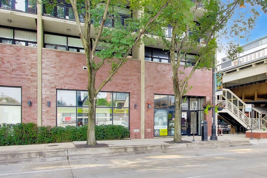 1805 W Irving Park Rd, Chicago, IL à vendre - Photo principale - Image 1 de 2