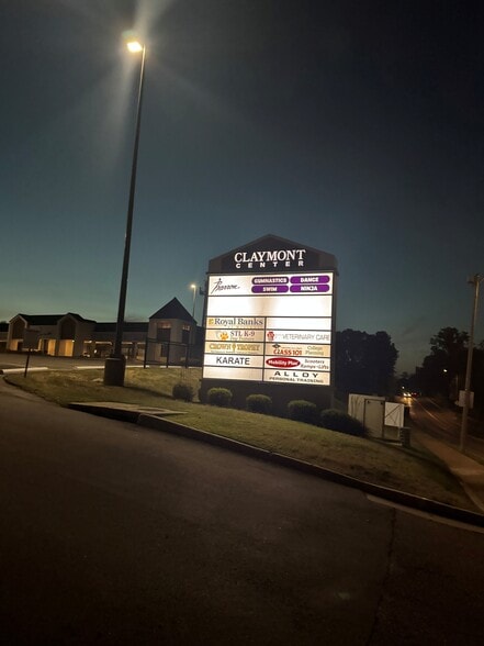 15425-15495 Clayton Rd, Ballwin, MO for lease - Building Photo - Image 1 of 8