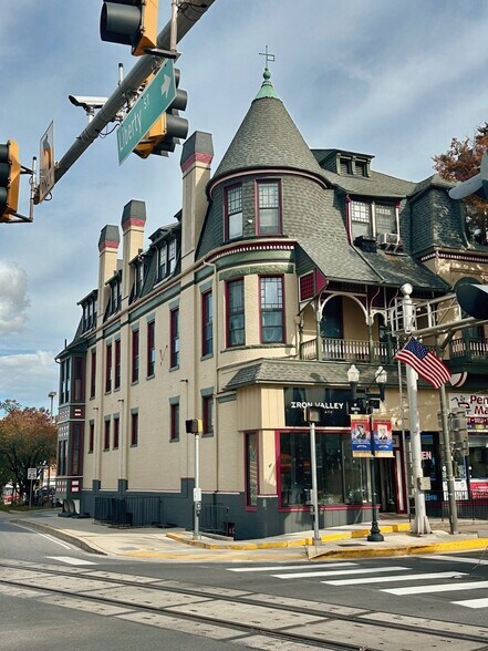 1 E Main St, Westminster, MD à louer - Photo du bâtiment - Image 2 de 9