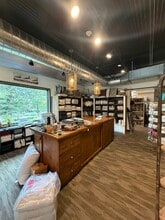 71 E Beaver Creek Pl, Avon, CO for lease Interior Photo- Image 2 of 6