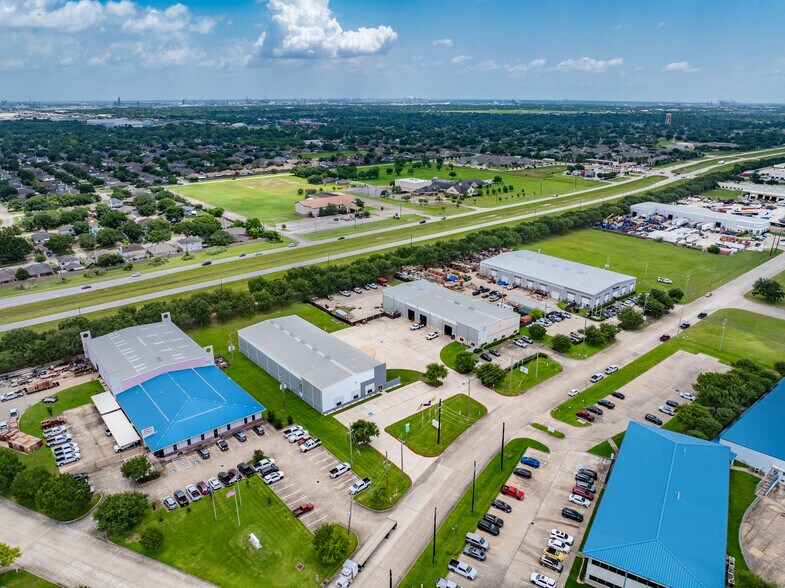 9407 New Century Dr, Pasadena, TX à louer - Aérien - Image 2 de 5