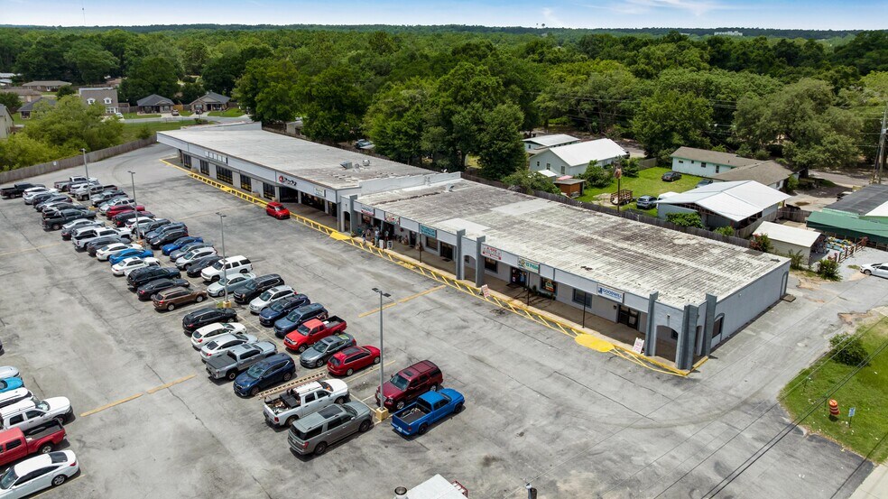 0-5163 Dogwood Dr, Milton, FL à louer - Photo du bâtiment - Image 3 de 9