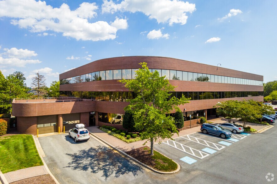 4640 Forbes Blvd, Lanham, MD à louer - Photo du bâtiment - Image 2 de 16