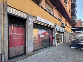 Plus de détails pour Multi-résidentiel à vendre