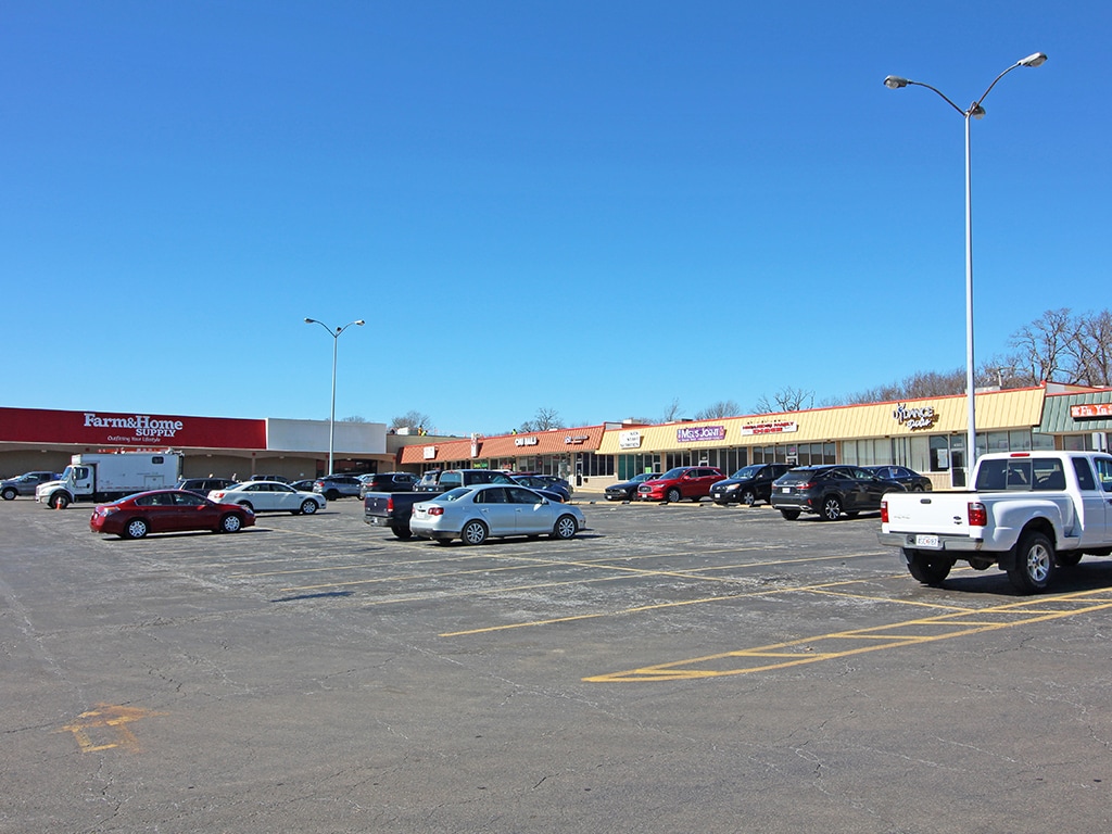 4517-4560 Gravois Rd, High Ridge, MO for lease Primary Photo- Image 1 of 4