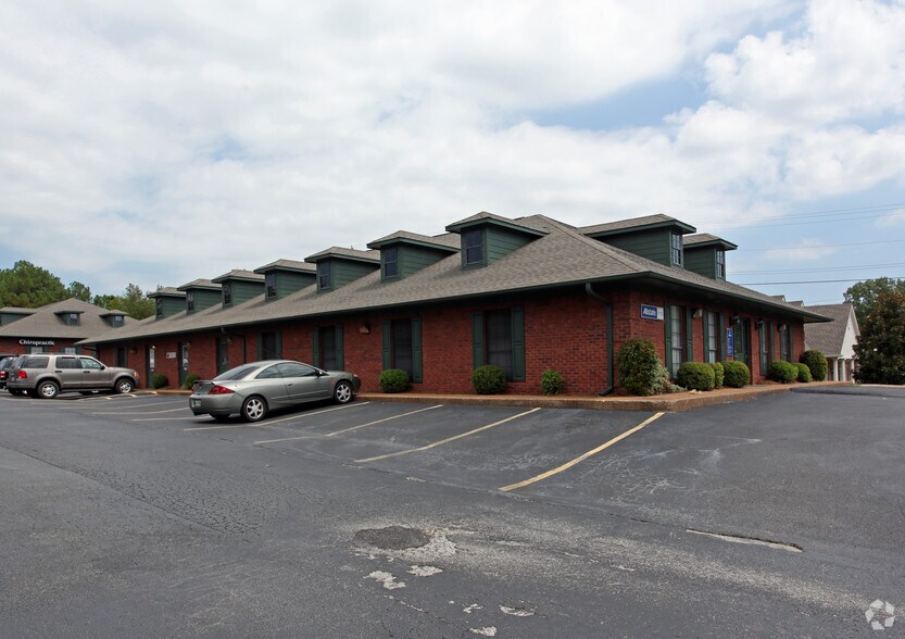 231 Oil Well Rd, Jackson, TN for lease - Building Photo - Image 2 of 4