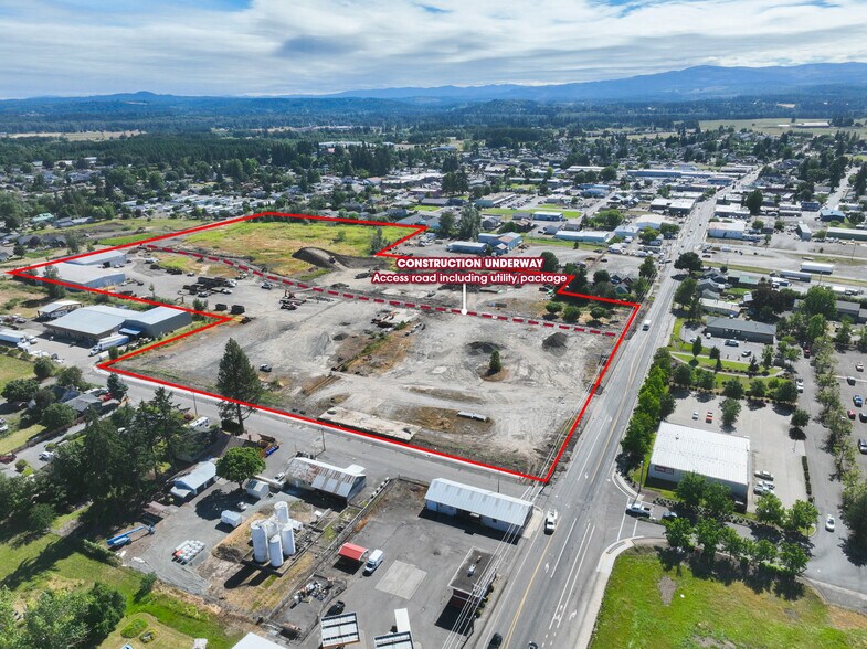 545 W Main St, Molalla, OR à vendre - Aérien - Image 2 de 6