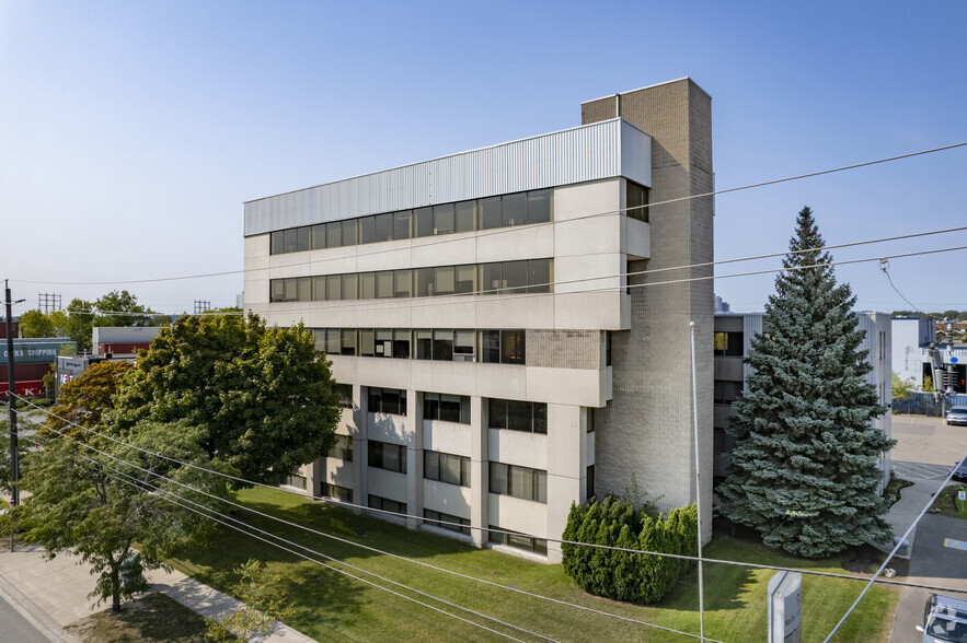 80 North Queen St, Toronto, ON à louer - Photo du bâtiment - Image 2 de 5