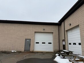 91 Willenbrock Rd, Oxford, CT for lease Interior Photo- Image 1 of 11
