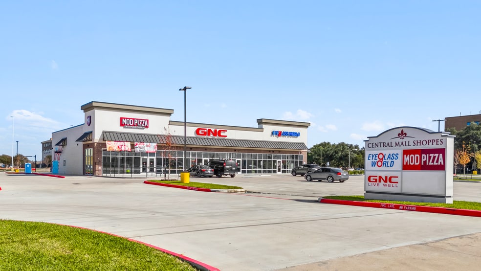 8460 Memorial Blvd, Port Arthur, TX for sale - Building Photo - Image 2 of 9