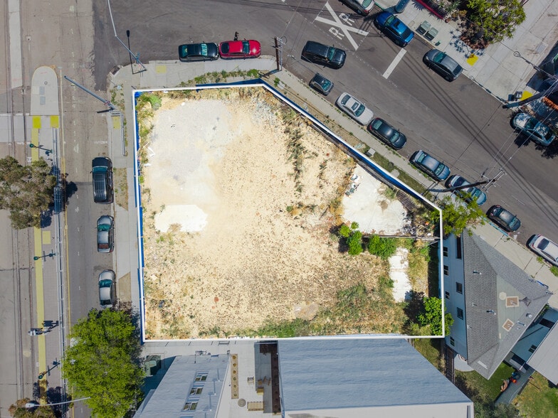2575 Commercial St, San Diego, CA à vendre - Photo du bâtiment - Image 2 de 12
