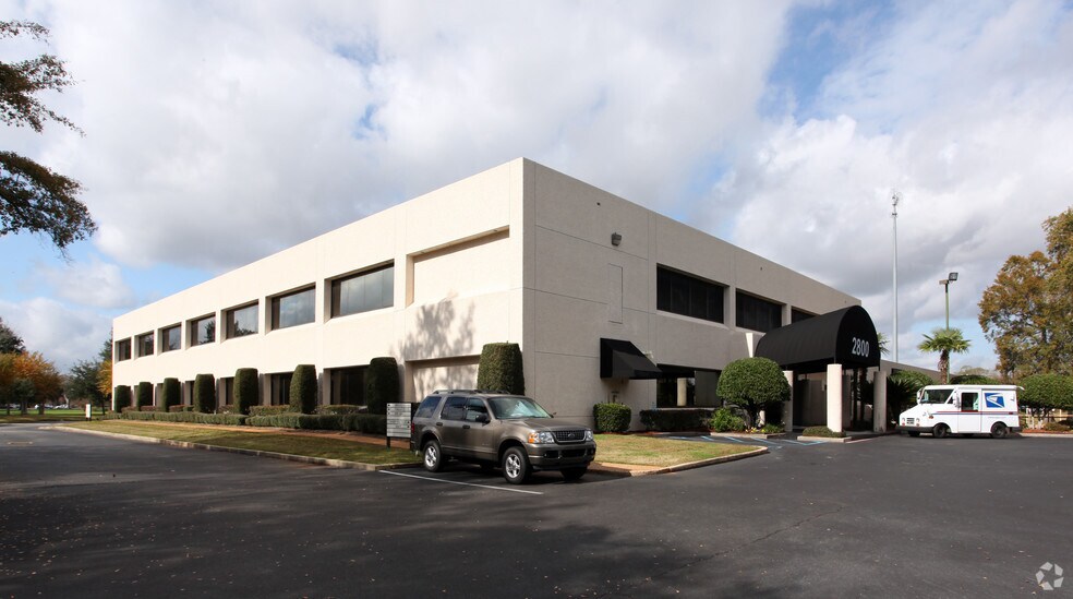 2800 Dauphin St, Mobile, AL à louer - Photo principale - Image 1 de 2