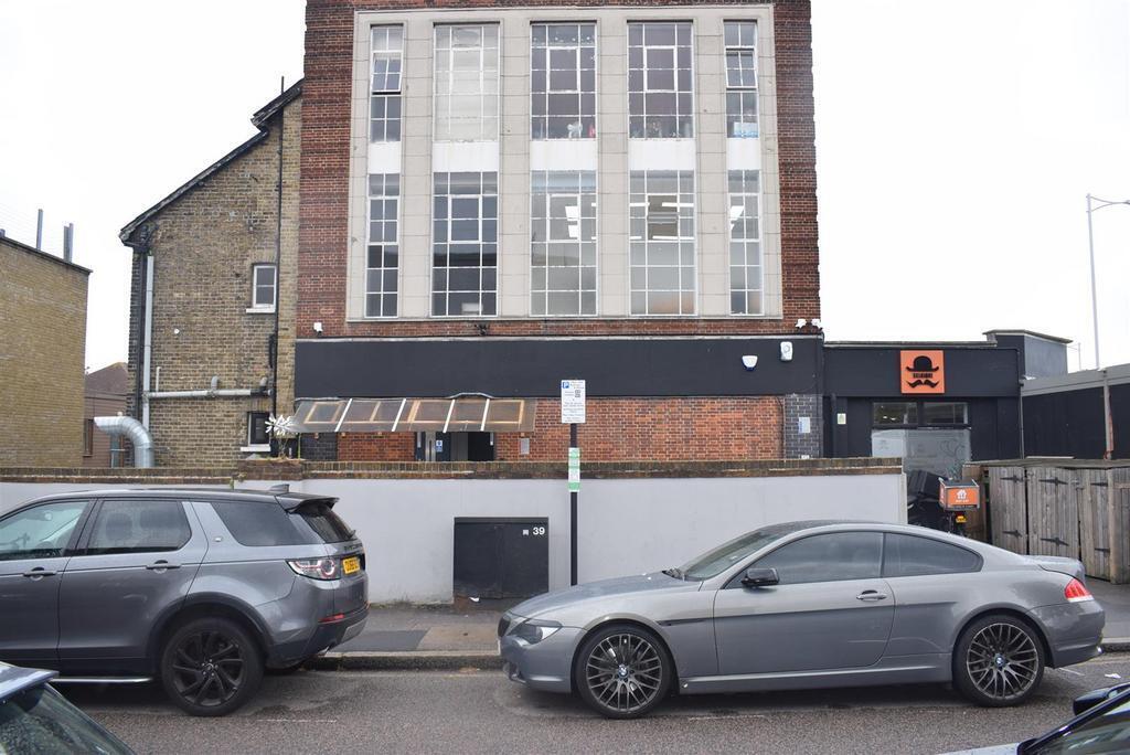 1 Cambridge Park, Londres à vendre Photo du bâtiment- Image 1 de 1