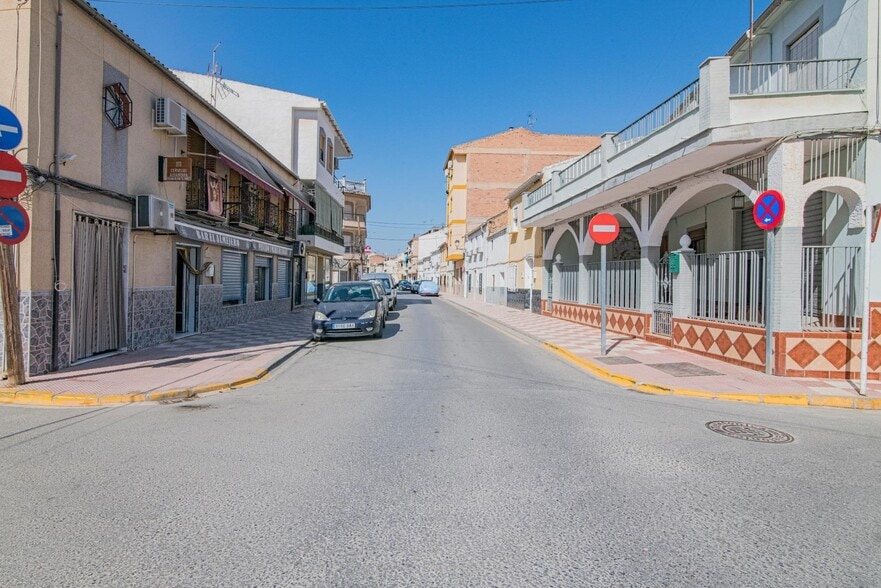 Calle Federico García Lorca, 52, Huétor Tájar, Granada for sale - Building Photo - Image 3 of 24