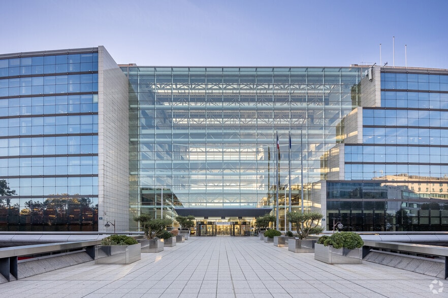 40 Avenue Des Terroirs De France, Paris for lease - Building Photo - Image 1 of 10