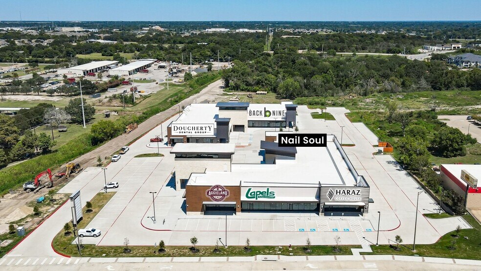 2709 Texas Ave, College Station, TX à louer - Photo du bâtiment - Image 2 de 21