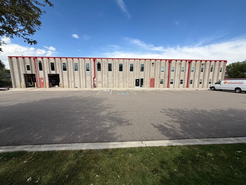 2151 W 56th Ave, Denver, CO à vendre - Photo du bâtiment - Image 2 de 12