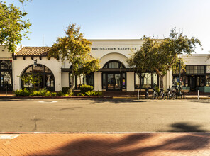 710-720 State St, Santa Barbara, CA à louer Photo du b timent- Image 1 de 11