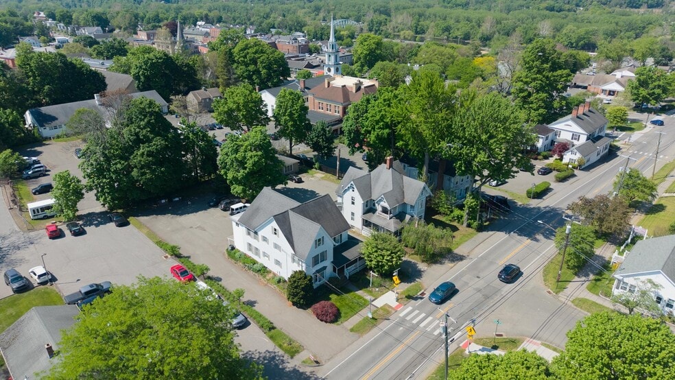 14 Elm St, New Milford, CT à louer - Photo du bâtiment - Image 2 de 31