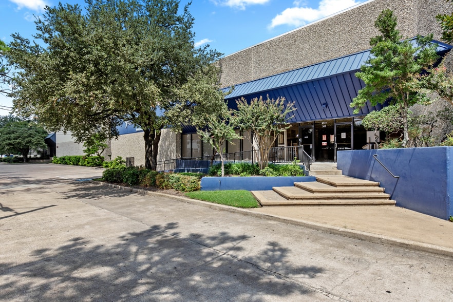 6600 Long Point Rd, Houston, TX for lease - Building Photo - Image 2 of 9