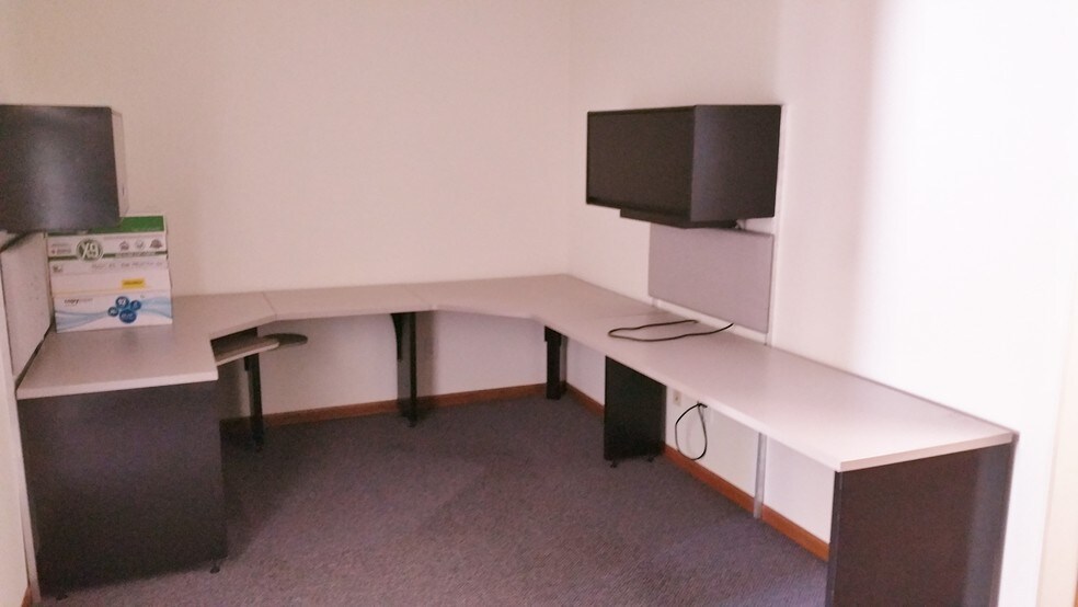 3345 State Road 93, Eau Claire, WI à louer - Photo du bâtiment - Image 3 de 6