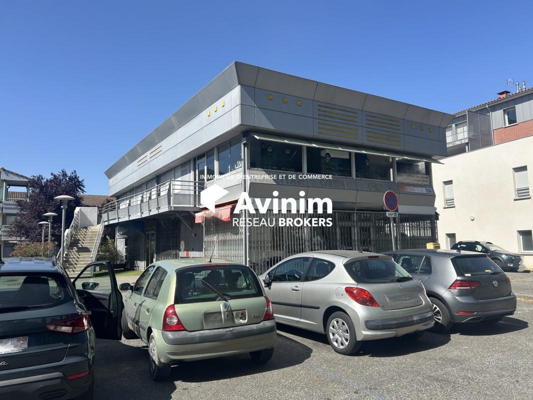 Retail in Labarthe Sur Leze for lease Building Photo- Image 1 of 4