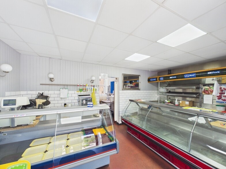 2-8 Commercial Crescent, Cupar for lease - Building Photo - Image 2 of 5